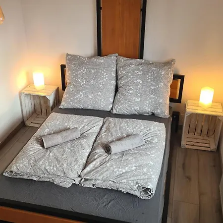 Appel Rum i privatbostad Vierbach